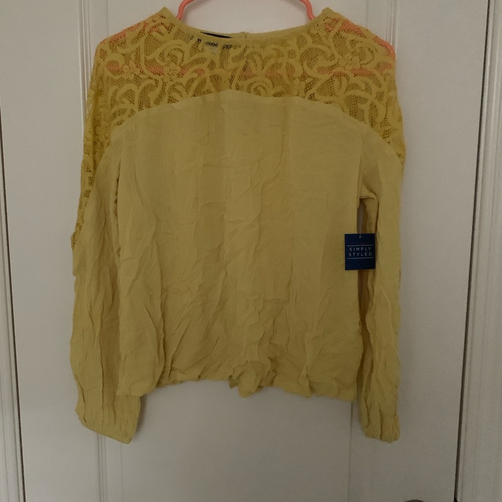 Simply Styled Lace Yoke Long Sleeve Top Yellow Size S/C NWT